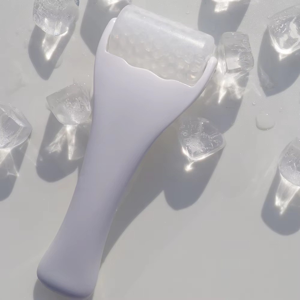 ジェルアイスフェイスローラー 目元冷却美容器 フェイシャルリ - Face Ice Roller Puffiness のレビューと価格