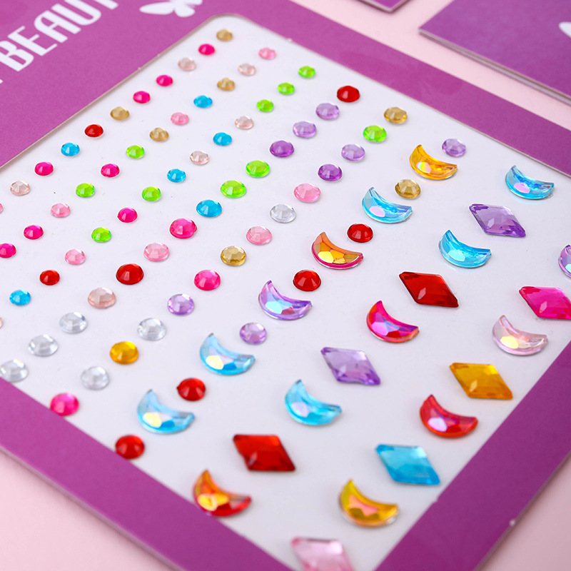 ホットセール中！フェイスジェムステッカー、粘着式防水ティアド - Nail Art のレビューと価格